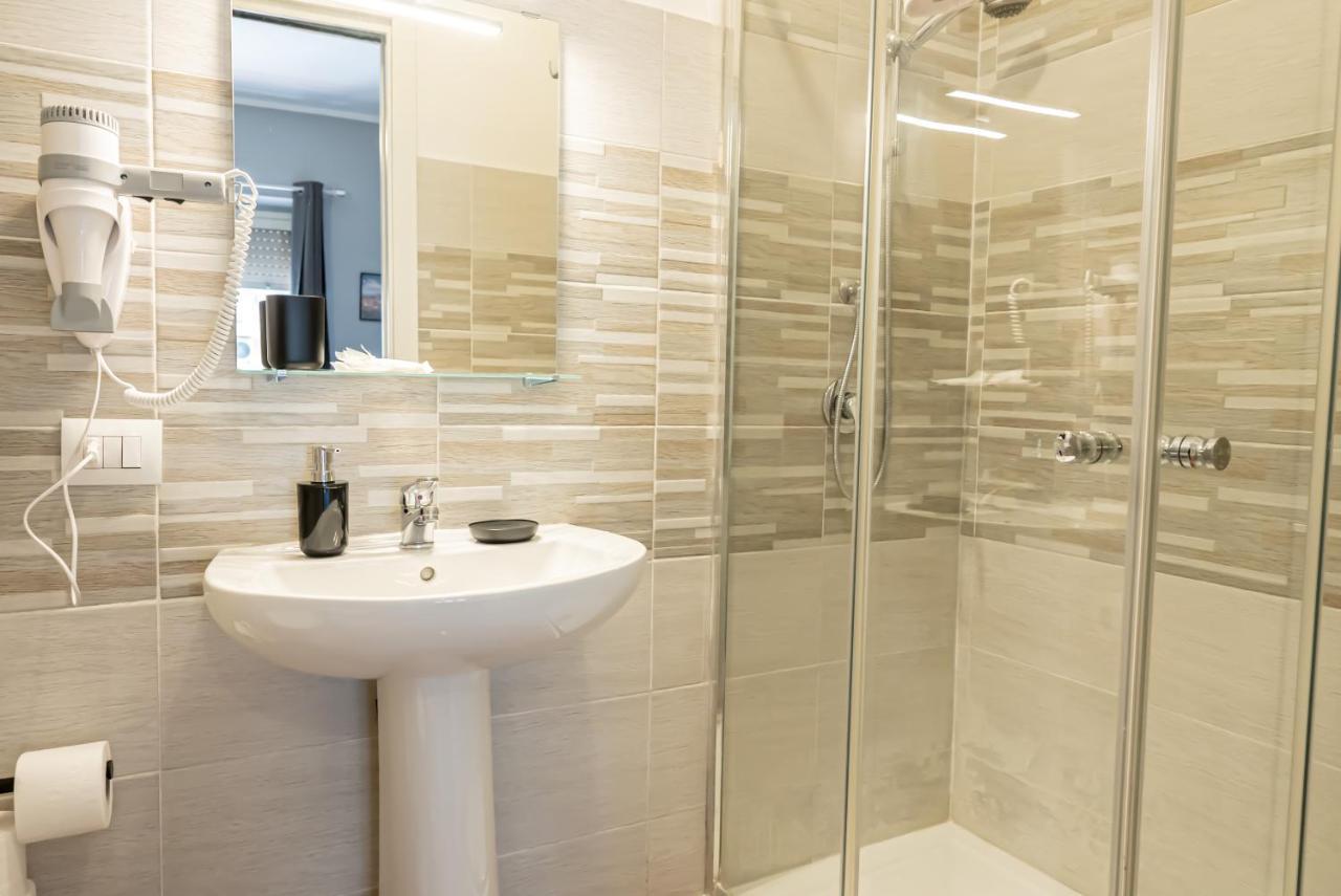 Trastevere Guestrooms ローマ エクステリア 写真