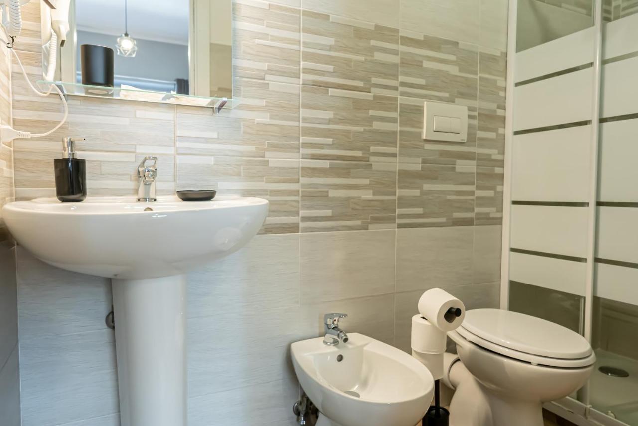 Trastevere Guestrooms ローマ エクステリア 写真